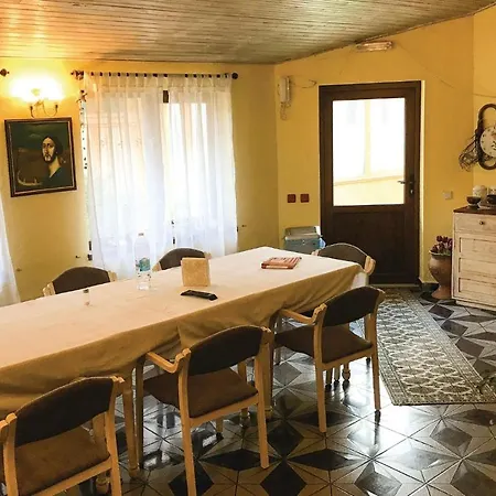 Σπίτι διακοπών Five-bedroom Holiday In